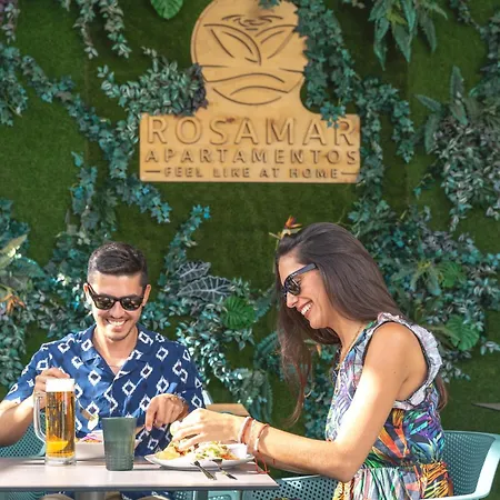 アパートホテル Rosamar